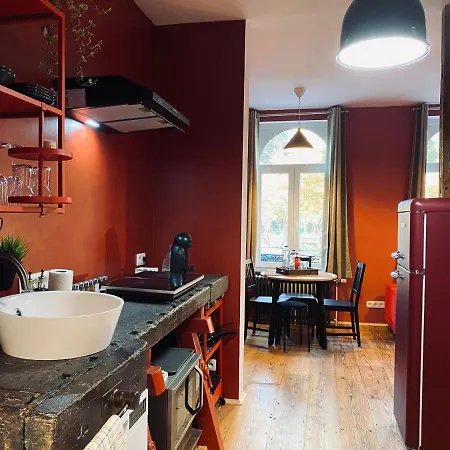 La Duchesse D'aumale *